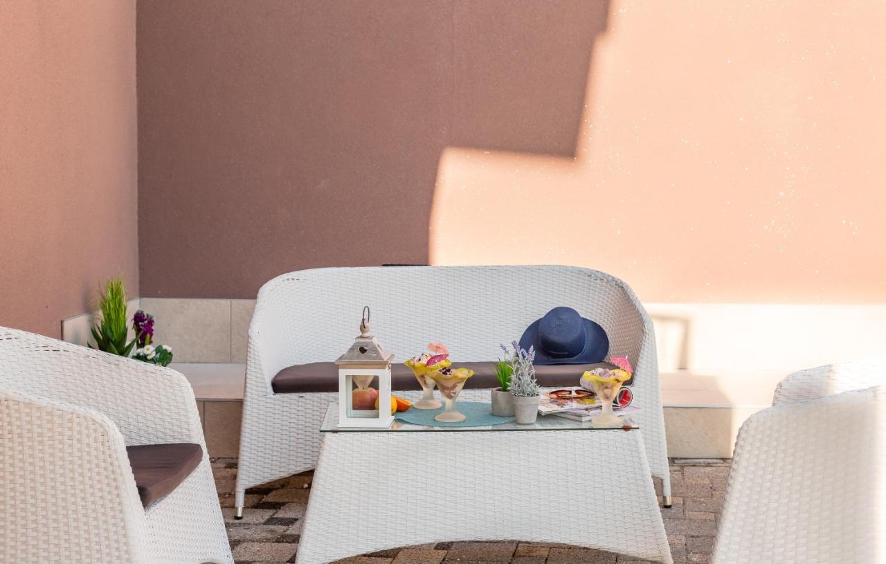 Andela 2 Apartment มาคาร์สกา ภายนอก รูปภาพ
